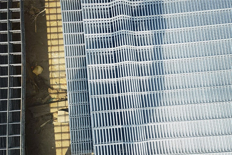 Direct Factory Manufacturer Galvanized And Powder CoatedHigh Security 358 Wire Mesh Fence,2M High V Beam Prison Mesh